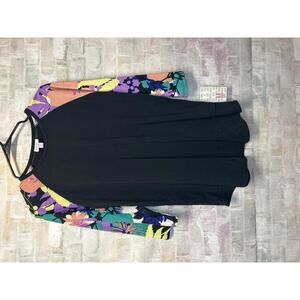 LuLaRoe Medium Randy Top NWT